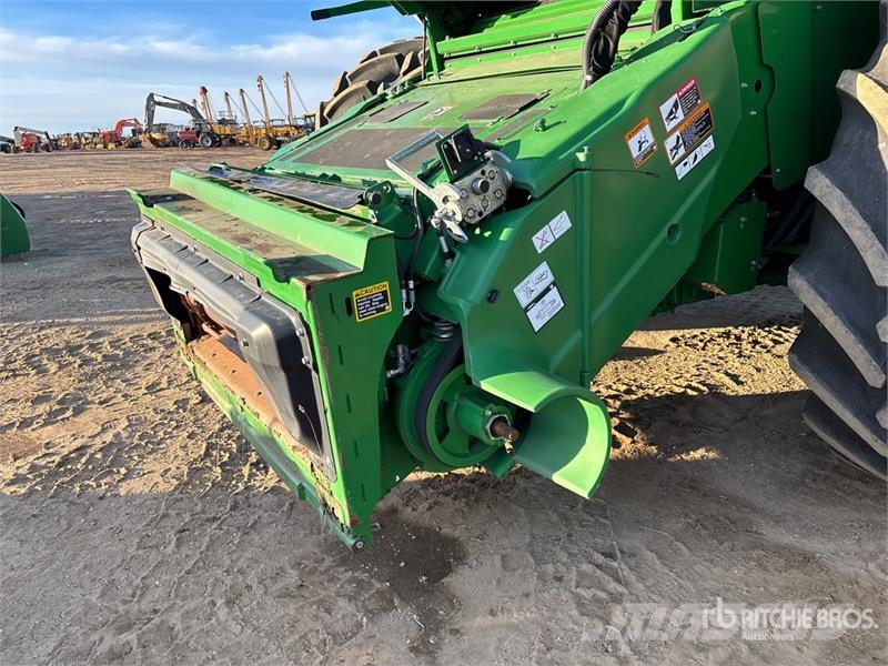 John Deere S780 Combine Harvester حصادات