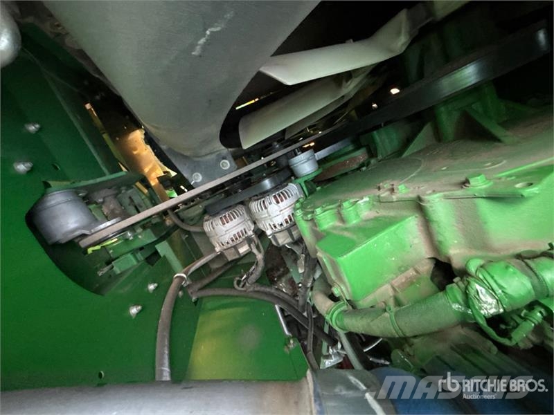 John Deere S780 Combine Harvester حصادات