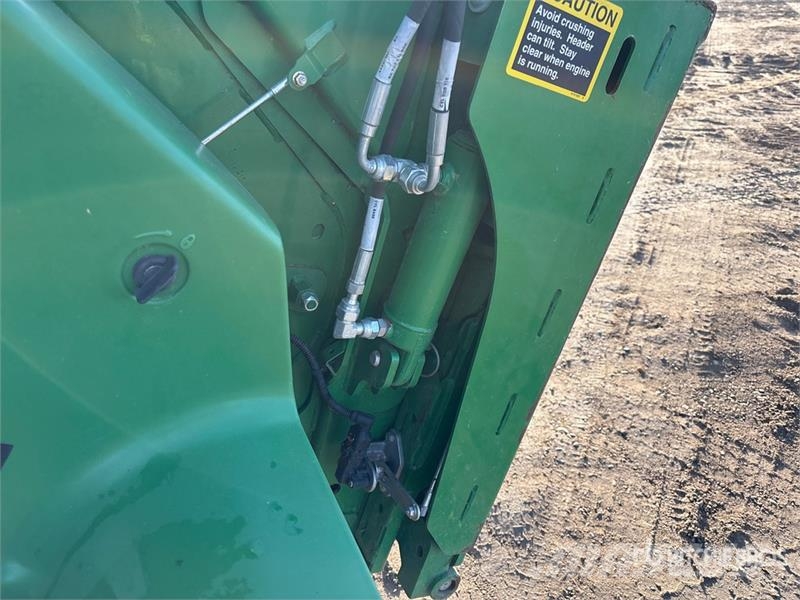 John Deere S780 Combine Harvester حصادات