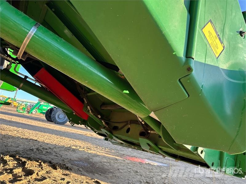John Deere S780 Combine Harvester حصادات