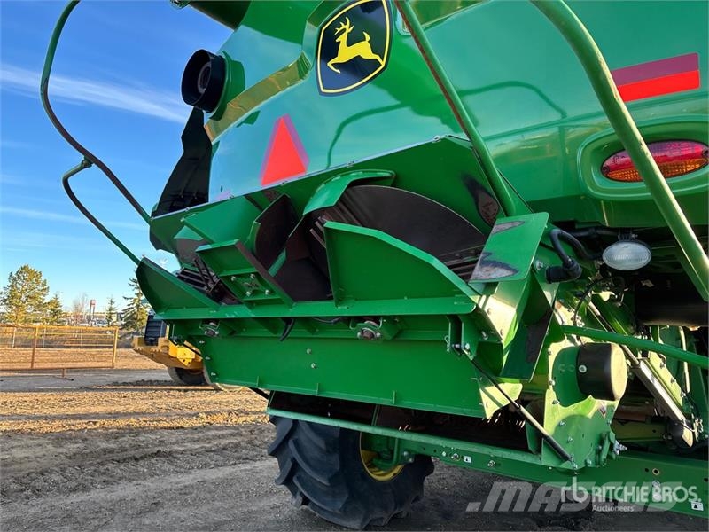 John Deere S780 Combine Harvester حصادات