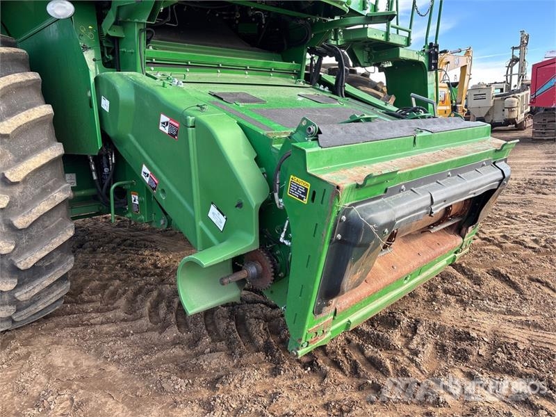 John Deere S780 Combine Harvester حصادات