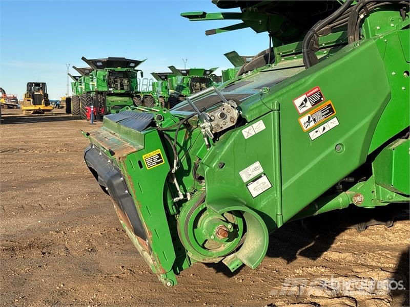 John Deere S780 Combine Harvester حصادات