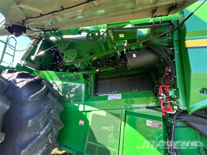 John Deere S790 4x4 Combine Harvester Combine harvesters