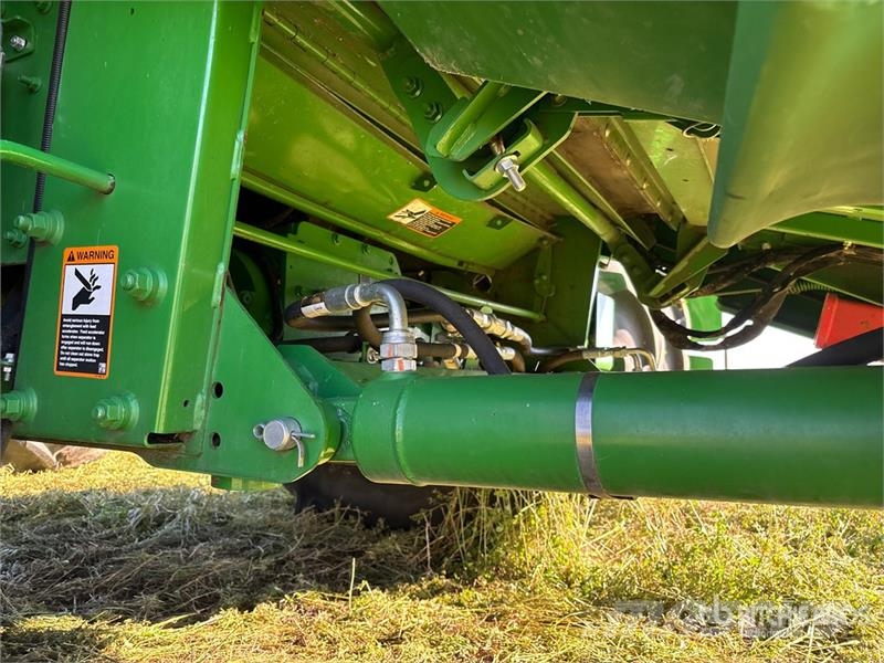John Deere S790 4x4 Combine Harvester Combine harvesters