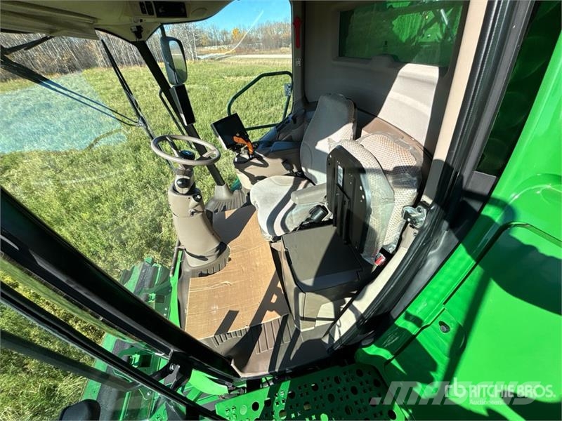 John Deere S790 4x4 Combine Harvester Combine harvesters