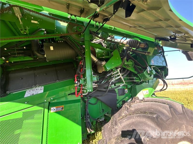 John Deere S790 4x4 Combine Harvester Combine harvesters