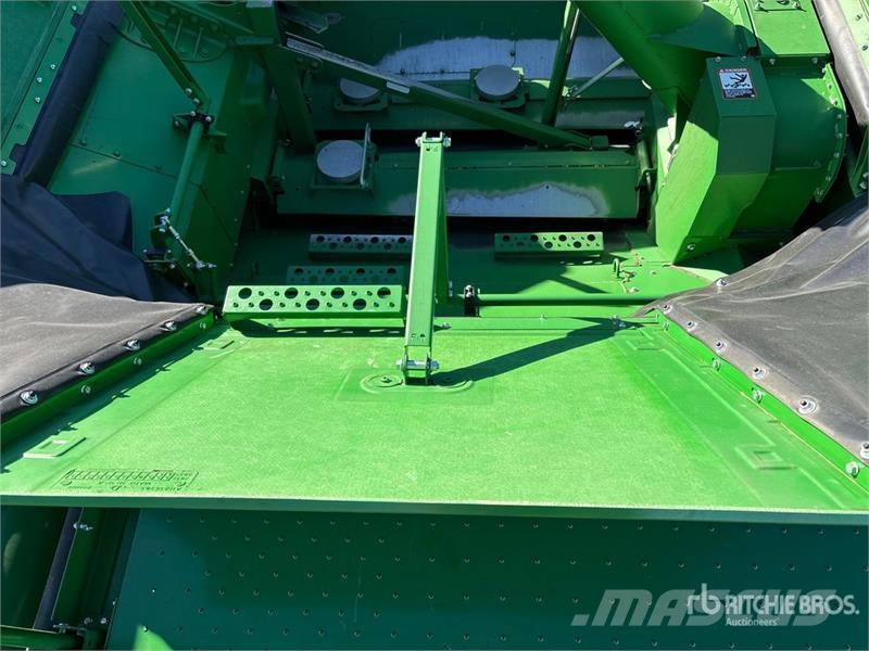 John Deere S790 4x4 Combine Harvester Combine harvesters