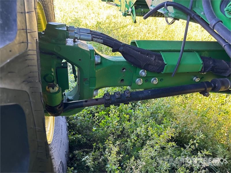 John Deere S790 4x4 Combine Harvester Combine harvesters