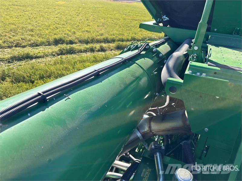 John Deere S790 4x4 Combine Harvester Combine harvesters