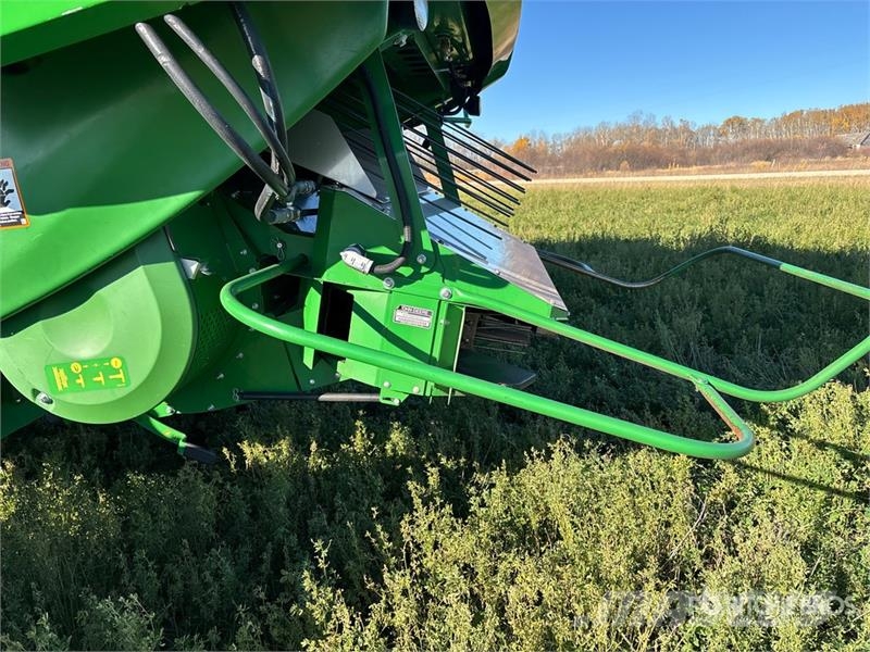 John Deere S790 4x4 Combine Harvester Combine harvesters