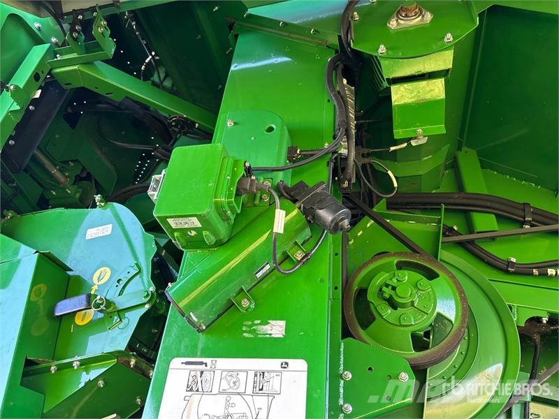 John Deere S790 4x4 Combine Harvester Combine harvesters