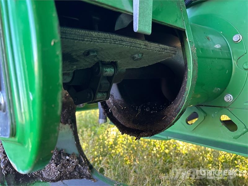 John Deere S790 4x4 Combine Harvester Combine harvesters