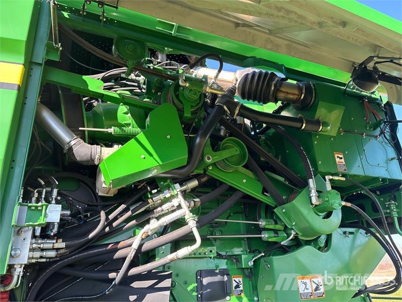 John Deere S790 4x4 Combine Harvester Combine harvesters