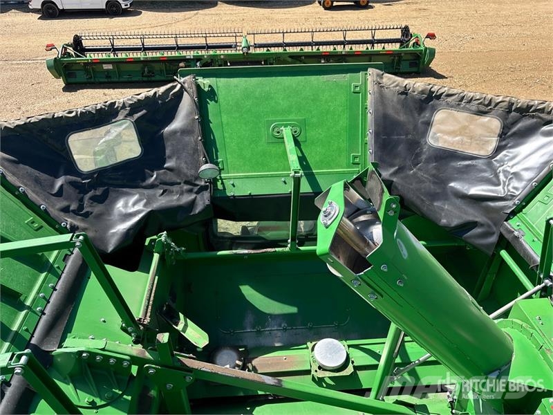 John Deere S790 Combine Harvester Combine harvesters
