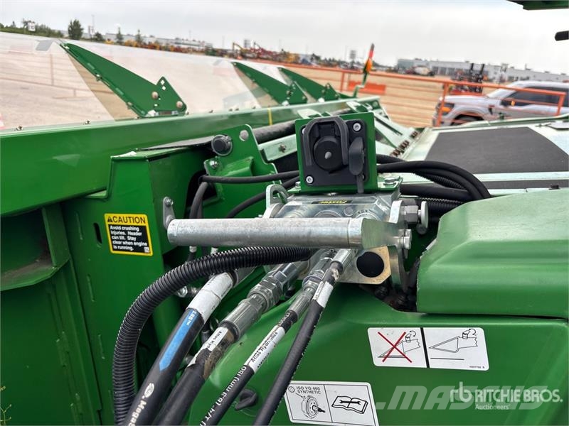 John Deere S790 Combine Harvester Kombájnok