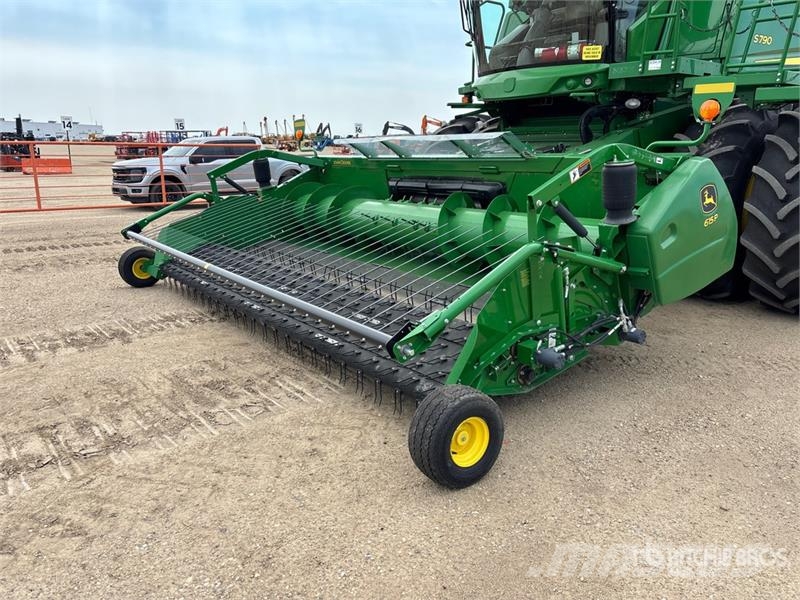 John Deere S790 Combine Harvester Kombájnok