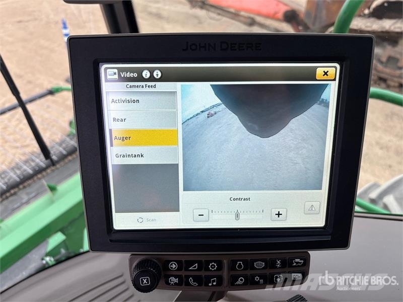 John Deere S790 Combine Harvester Skurtreskere