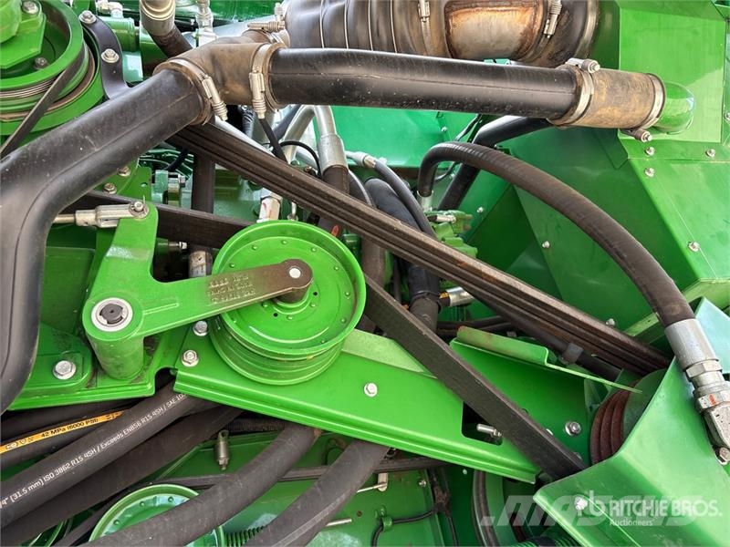 John Deere S790 Combine Harvester Kombájnok