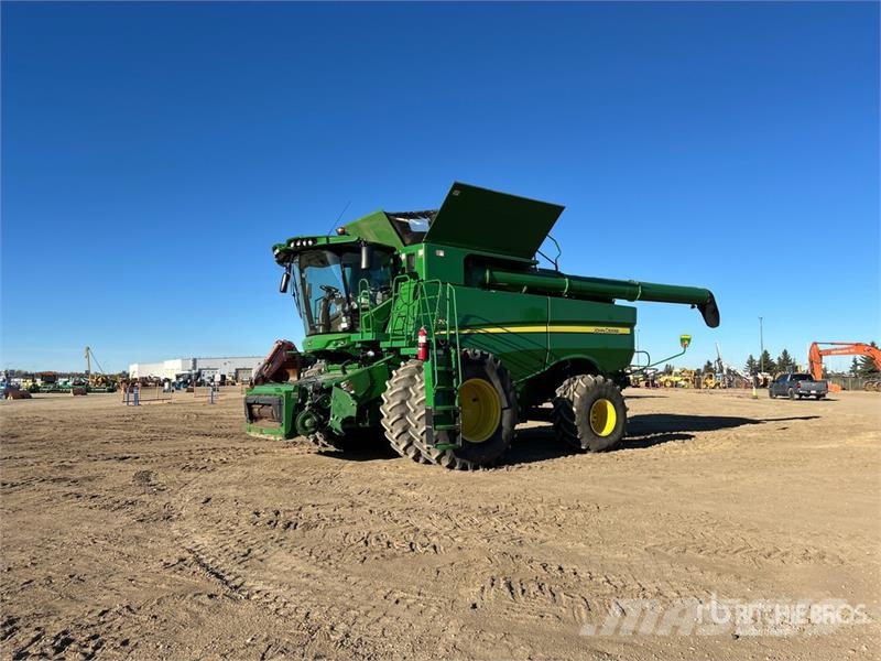 John Deere S790 Combine Harvester Θεριζοαλωνιστικές μηχανές