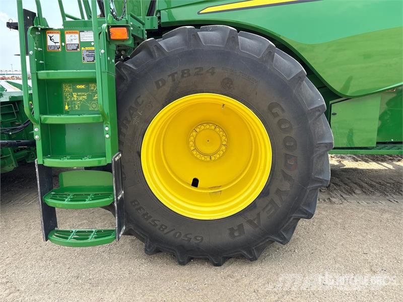 John Deere S790 Combine Harvester Kombájnok