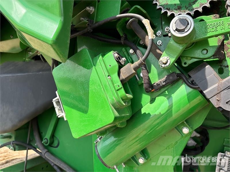 John Deere S790 Combine Harvester Kombájnok