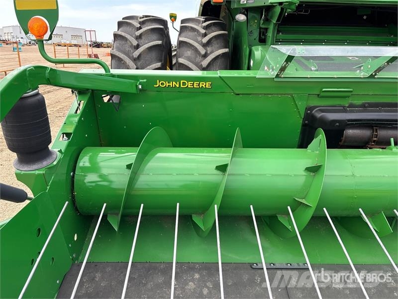 John Deere S790 Combine Harvester Kombájnok