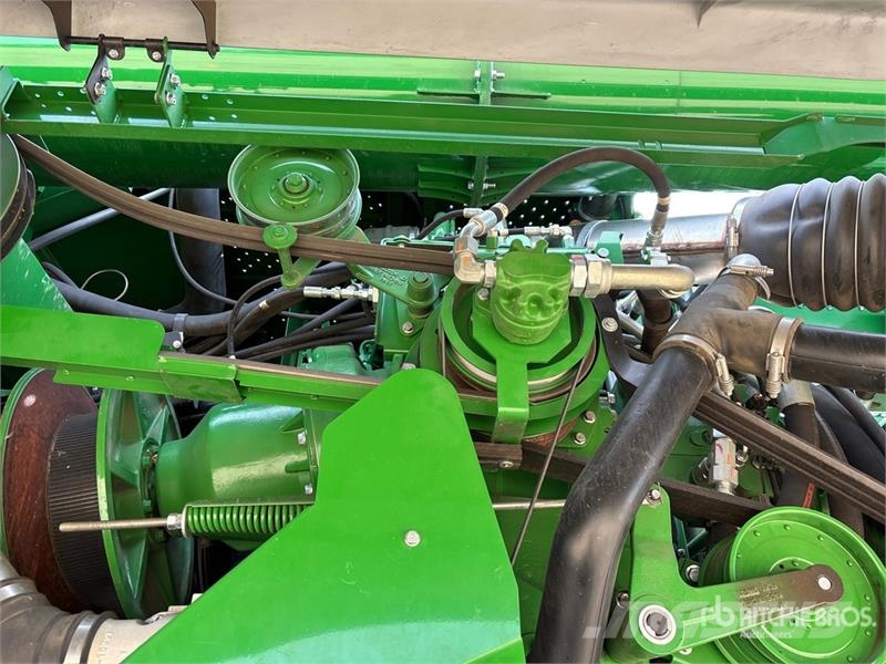 John Deere S790 Combine Harvester Kombájnok