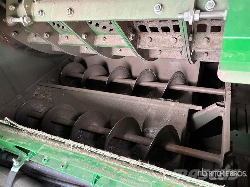 John Deere S790 Combine Harvester Skurtreskere