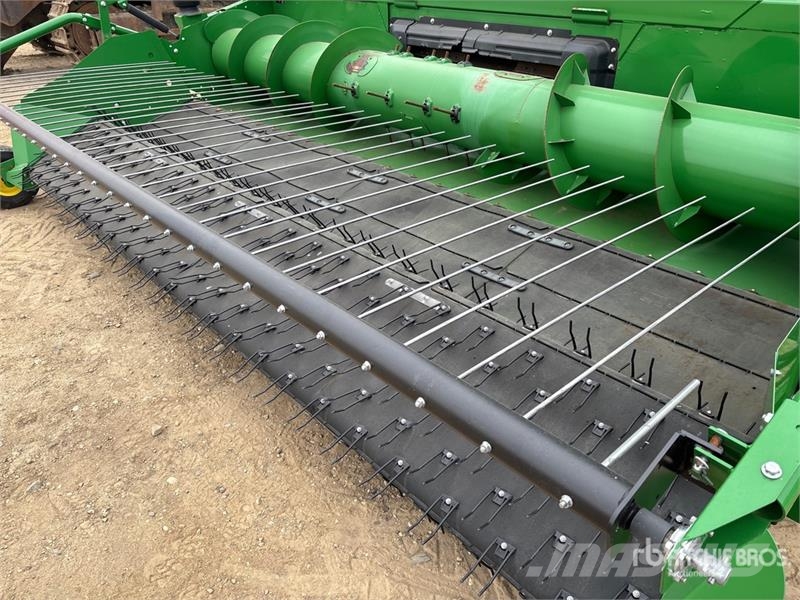 John Deere S790 Combine Harvester Skurtreskere