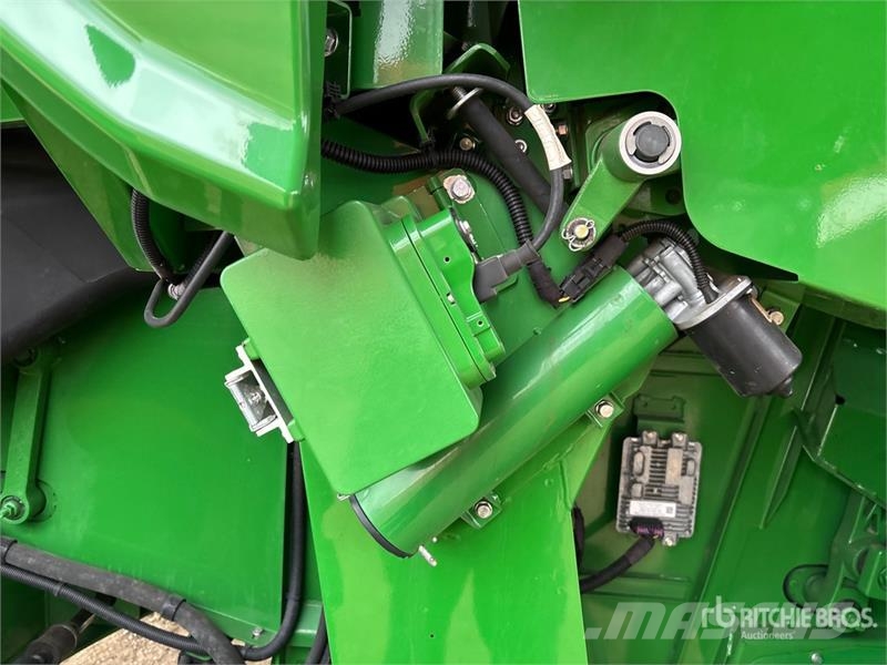 John Deere S790 Combine Harvester 聯合收穫機