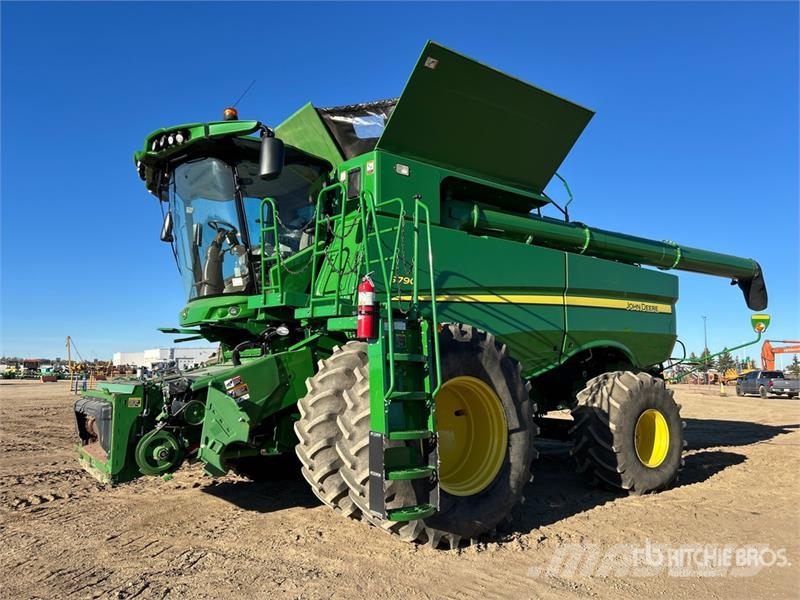 John Deere S790 Combine Harvester Θεριζοαλωνιστικές μηχανές