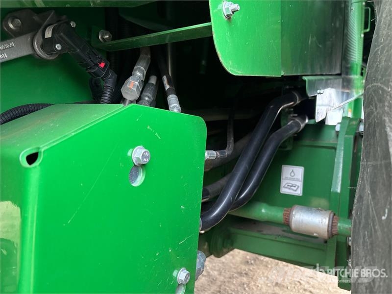 John Deere S790 Combine Harvester Skurtreskere