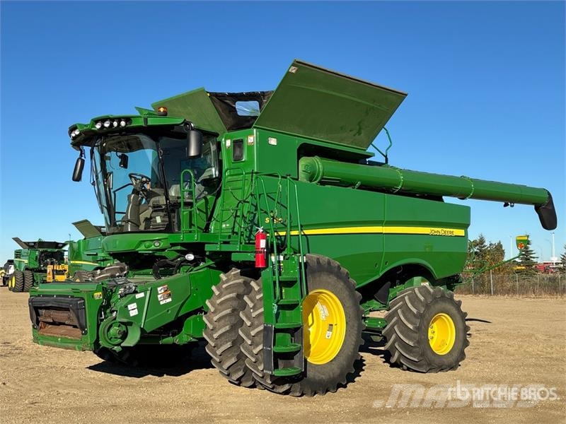 John Deere S790 Combine Harvester Θεριζοαλωνιστικές μηχανές