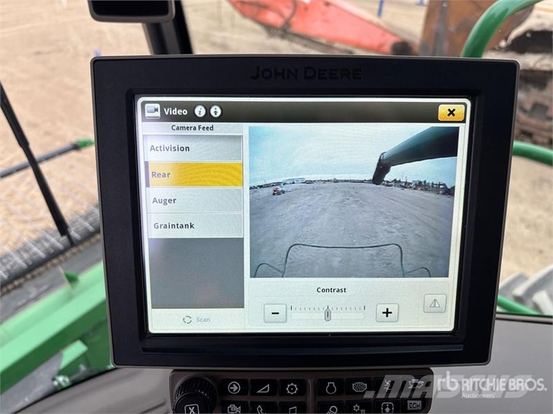 John Deere S790 Combine Harvester Skurtreskere