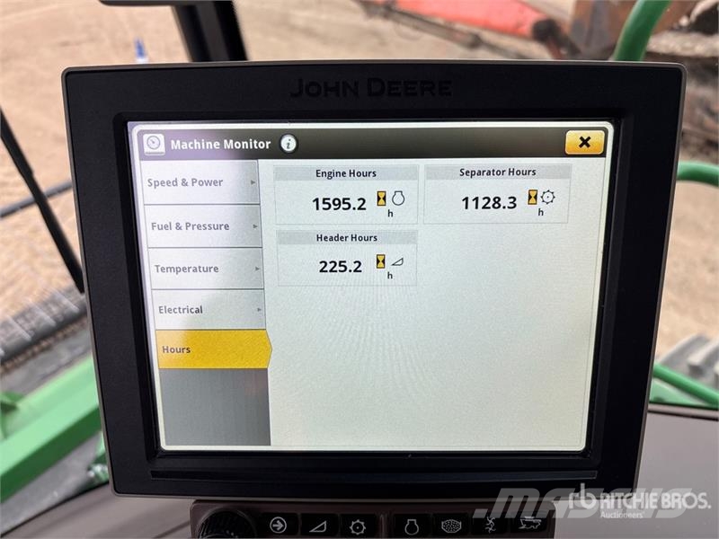John Deere S790 Combine Harvester Skurtreskere