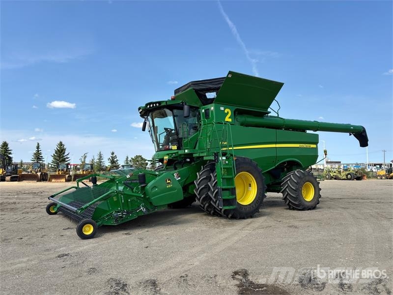 John Deere S790 Combine Harvester Kombájnok