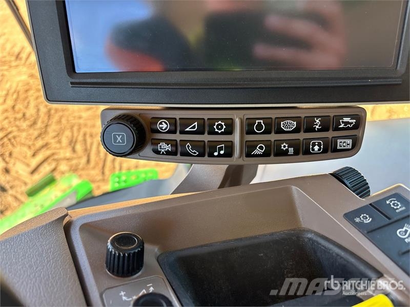 John Deere S790 Combine Harvester Combine harvesters