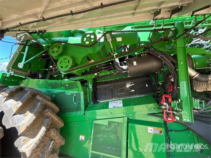 John Deere S790 Combine Harvester Combine harvesters