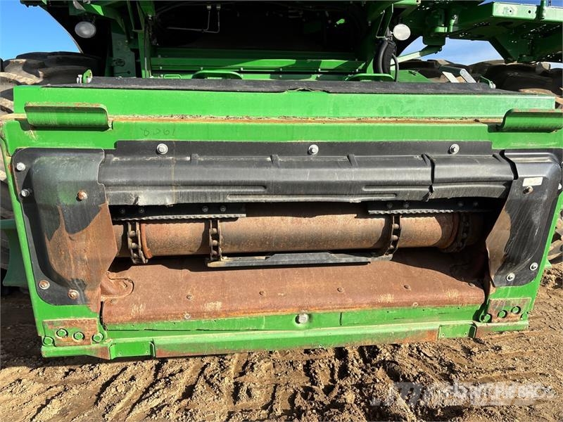 John Deere S790 Combine Harvester حصادات