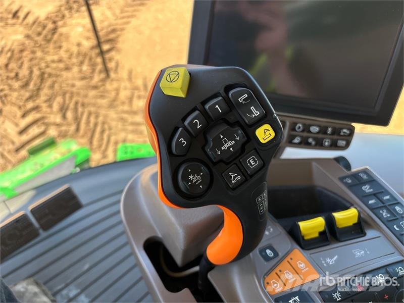 John Deere S790 Combine Harvester Combine harvesters