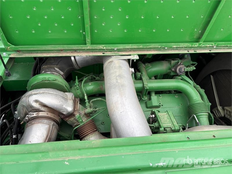 John Deere S790 Combine Harvester Skurtreskere