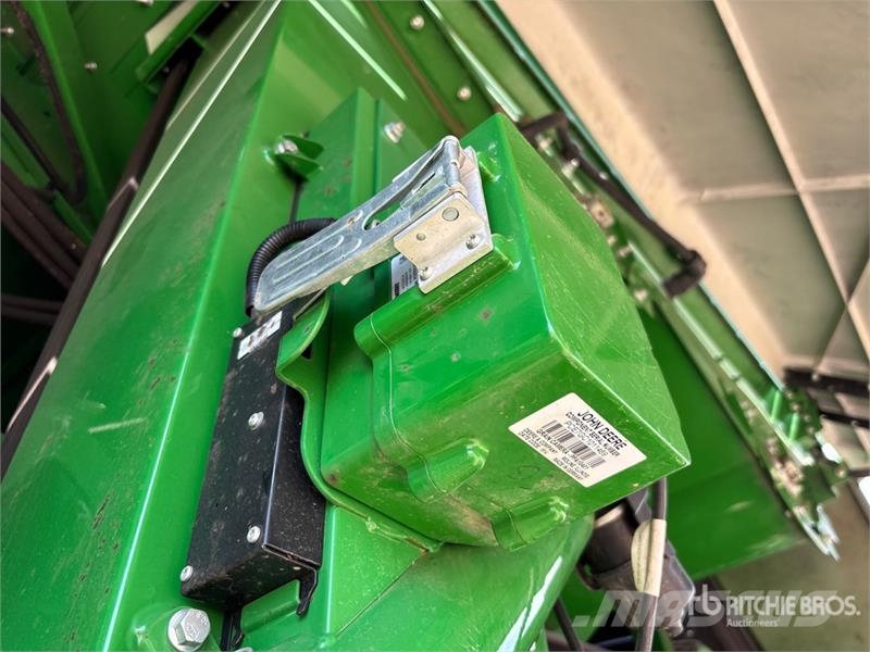 John Deere S790 Combine Harvester Kombájnok