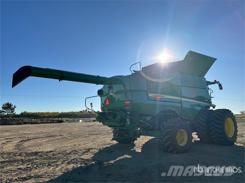 John Deere S790 Combine Harvester Θεριζοαλωνιστικές μηχανές