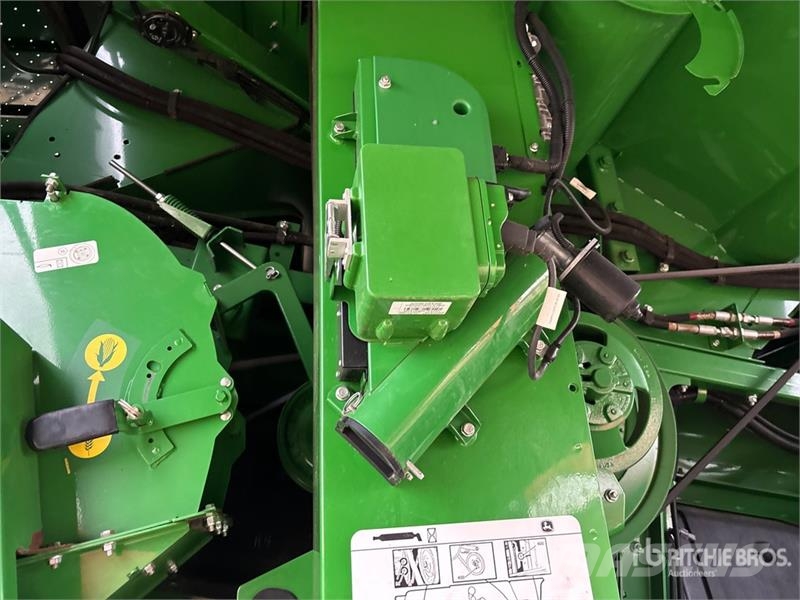 John Deere S790 Combine Harvester 聯合收穫機