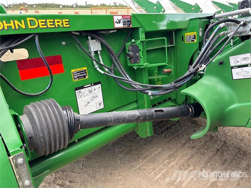 John Deere S790 Combine Harvester Kombájnok