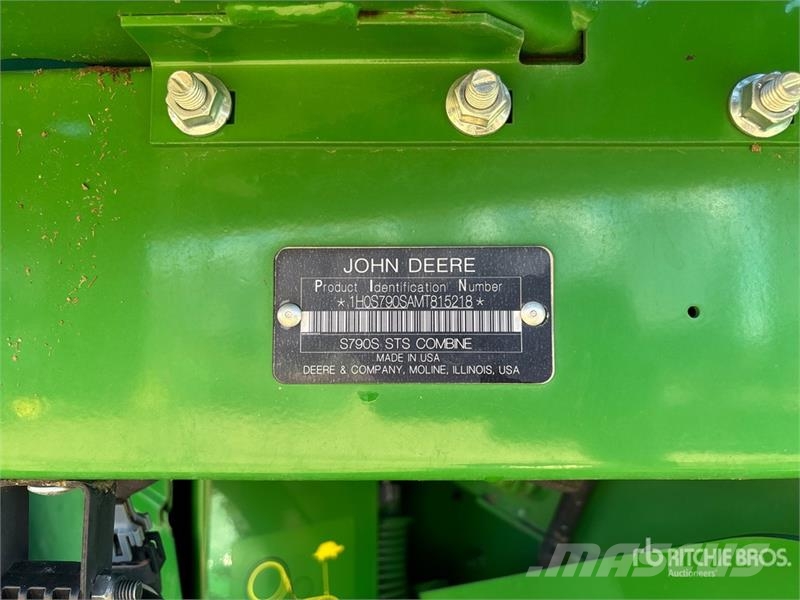 John Deere S790 Combine Harvester Combine harvesters