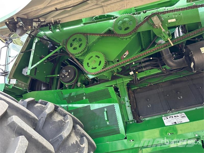 John Deere S790 Combine Harvester Kombájnok