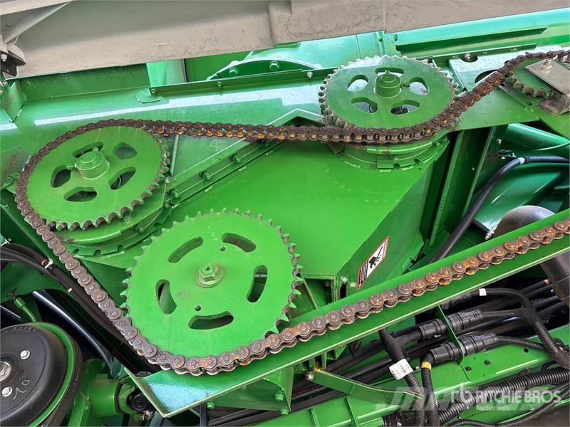 John Deere S790 Combine Harvester Kombájnok