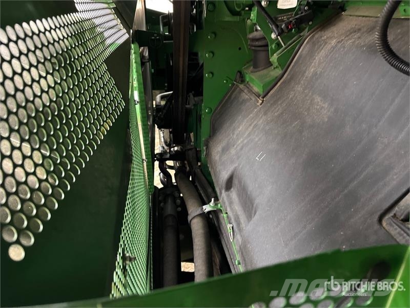 John Deere S790 Combine Harvester 聯合收穫機